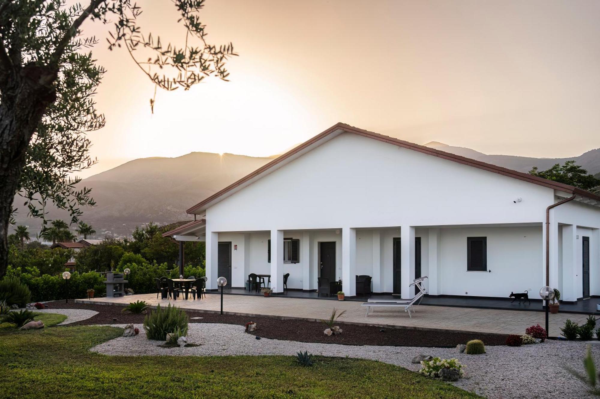 Marilu Dream House A 800 Mt Dal Mare Di Holiday home *